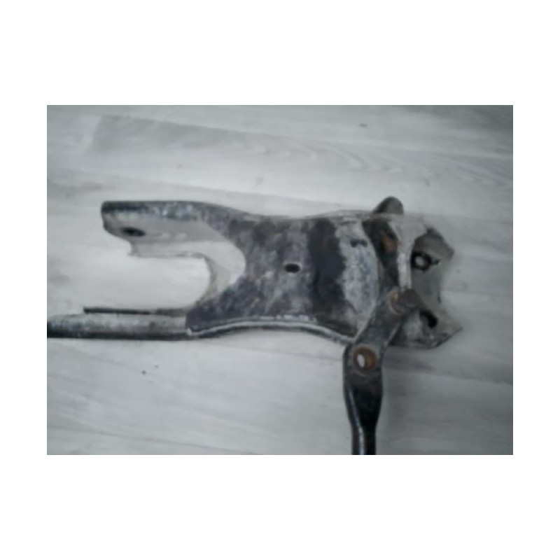 Bras oscillant avant gauche MAZDA B2200 d’occasion