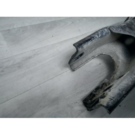 Bras oscillant avant gauche MAZDA B2200 d’occasion