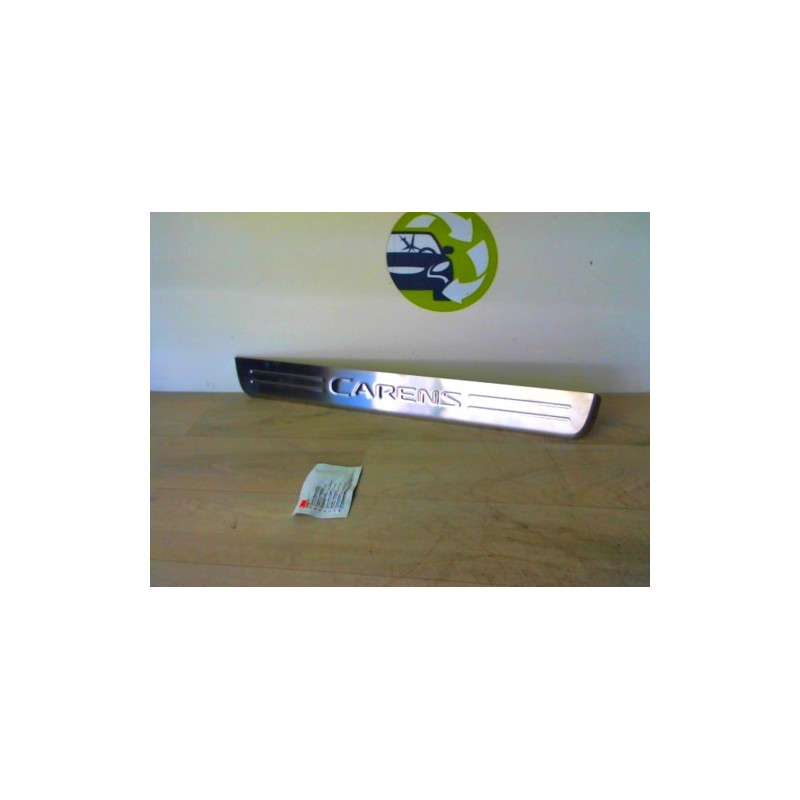 Baguette de porte avant droite KIA  d’occasion