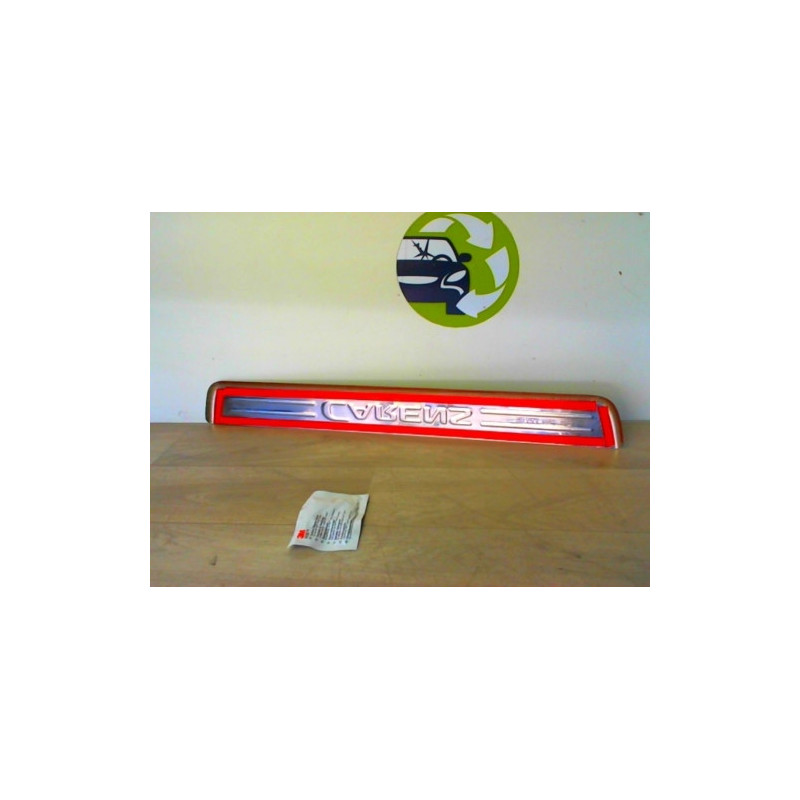 Baguette de porte avant droite KIA  d’occasion