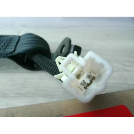 Attache ceinture arriere centrale KIA  d’occasion