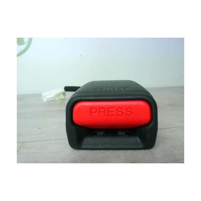 Attache ceinture arriere centrale KIA  d’occasion