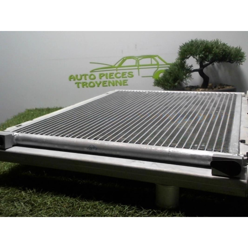 Radiateur eau NISSAN  d’occasion