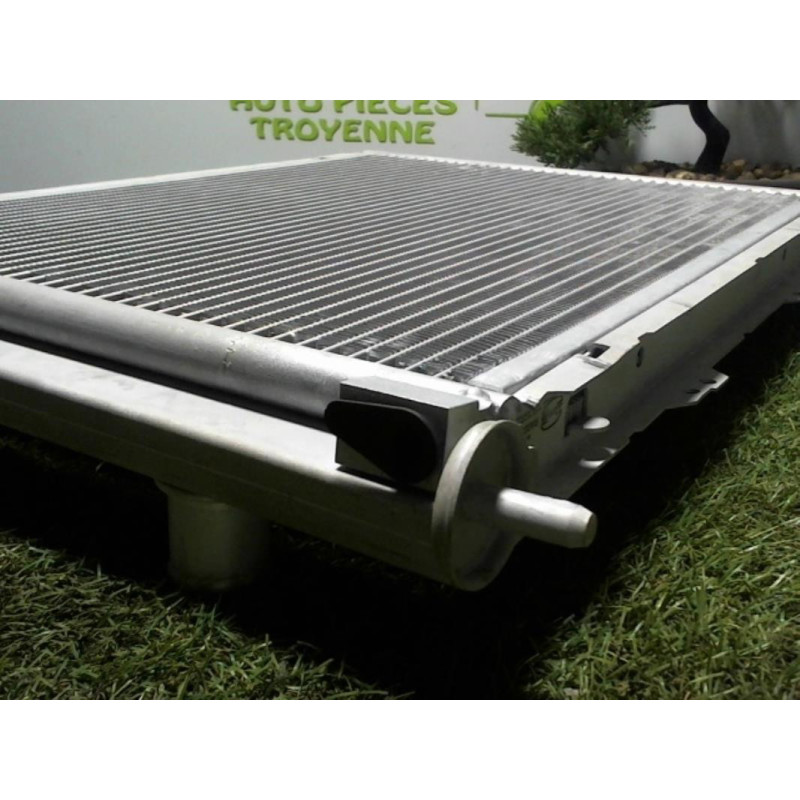 Radiateur eau NISSAN  d’occasion