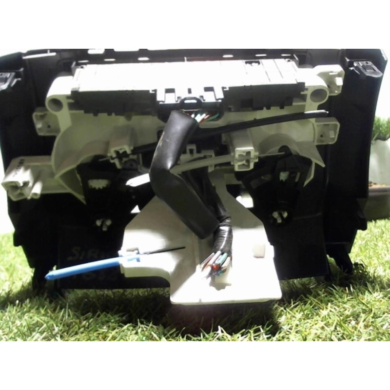 Commande chauffage DAIHATSU SIRION 2 d’occasion