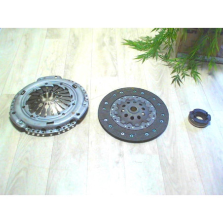 Embrayage VOLKSWAGEN GOLF 4 d’occasion