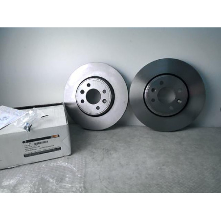 Paire de disques avant (freinage) AUDI A3 1 PHASE 1 d’occasion