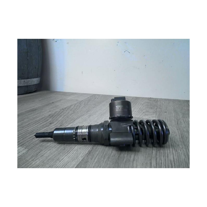 Injecteurs AUDI A4 2 AVANT PHASE 1 BREAK d’occasion
