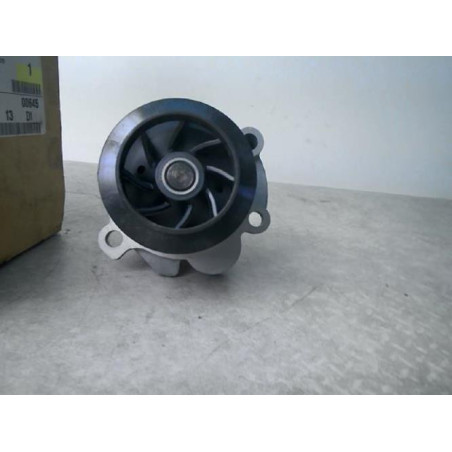 Pompe à eau SKODA YETI PHASE 2 d’occasion