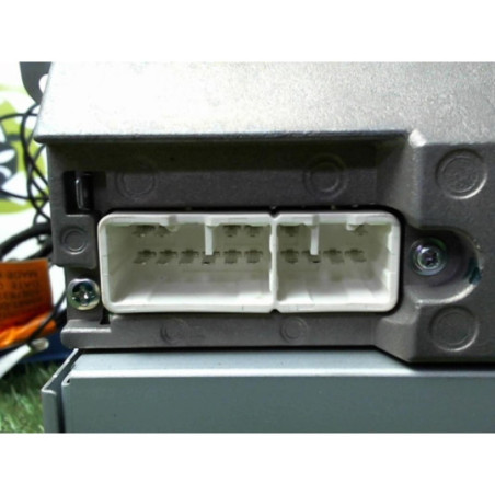 Autoradio d'origine TOYOTA YARIS 2 PHASE 1 d’occasion