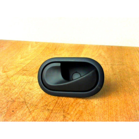 Poignee interieur avant gauche RENAULT TWINGO 2 PHASE 1 d’occasion