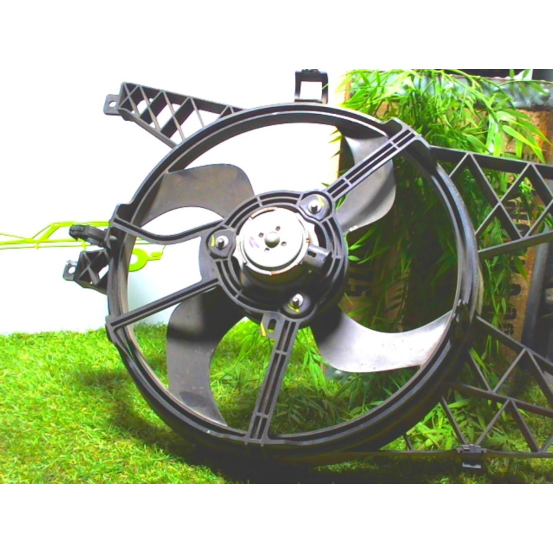 Moto ventilateur radiateur RENAULT TWINGO 2 PHASE 1 d’occasion