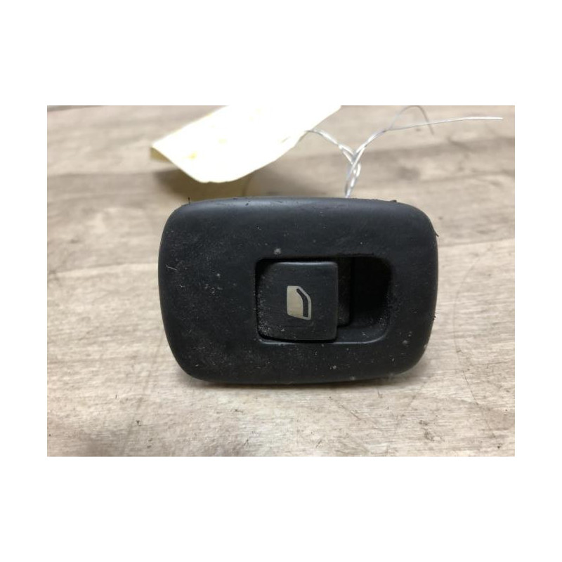 Interrupteur de leve vitre arriere droit PEUGEOT 207 PHASE 1 BREAK d’occasion