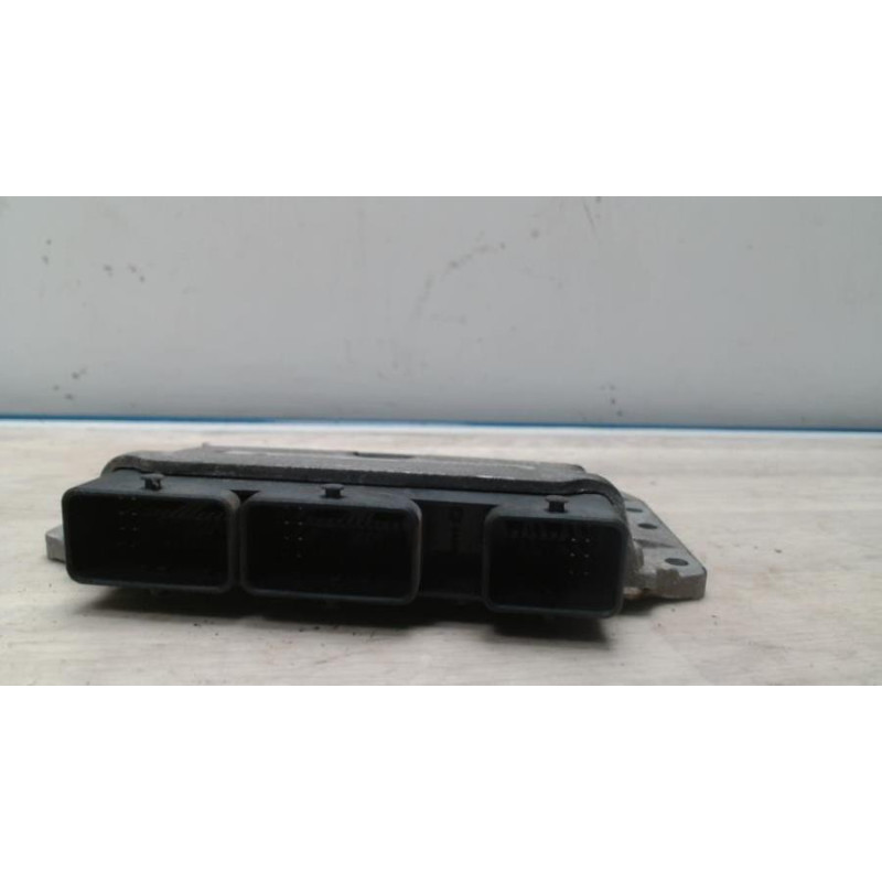 Calculateur moteur RENAULT SCENIC 2 PHASE 1 d’occasion