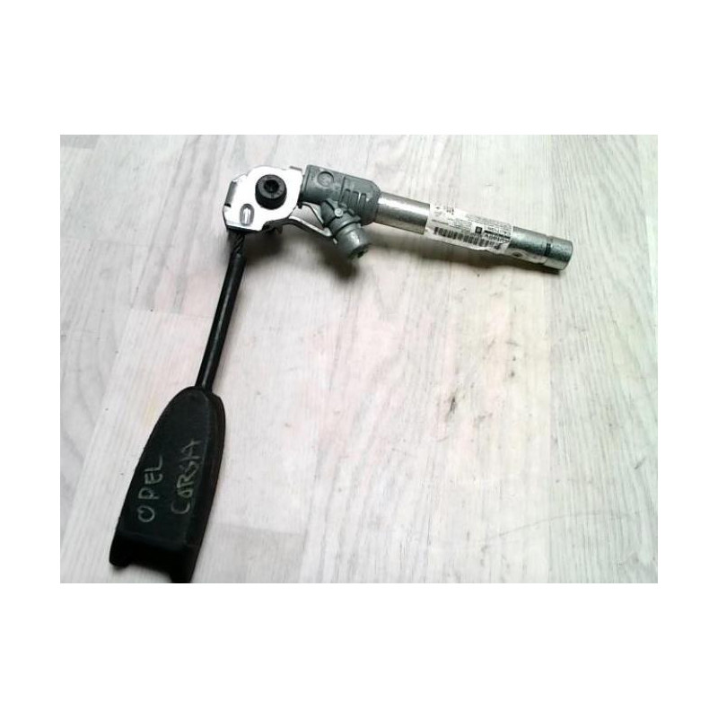 Attache ceinture avant droit OPEL CORSA D PHASE 1 d’occasion