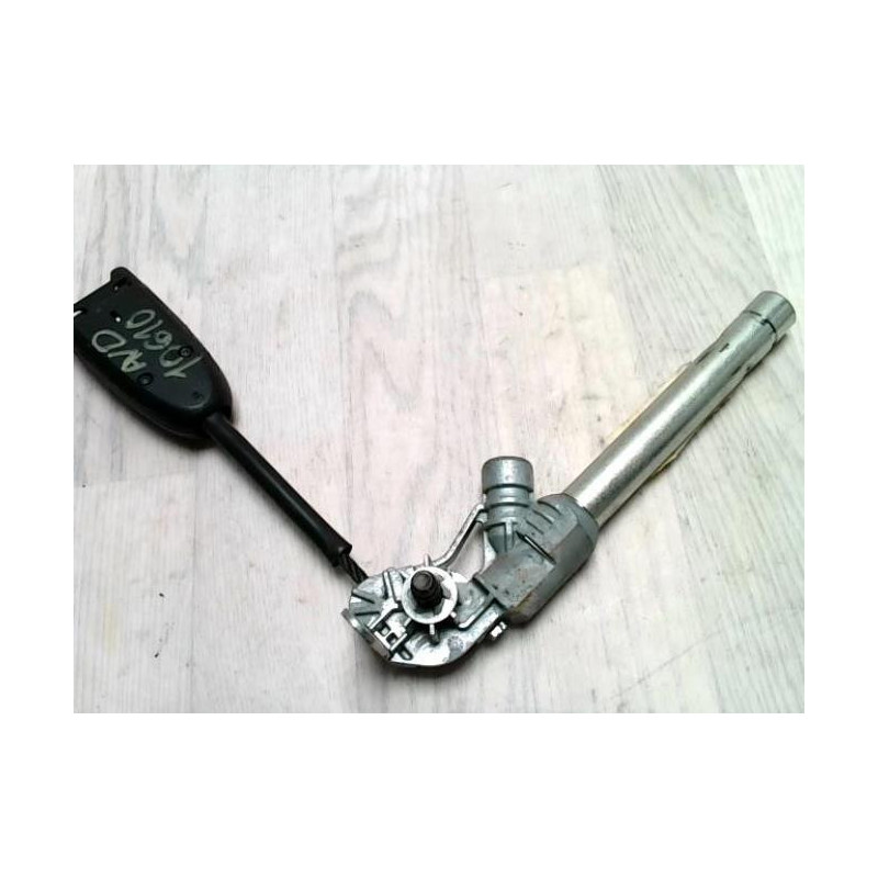 Attache ceinture avant droit OPEL CORSA D PHASE 1 d’occasion