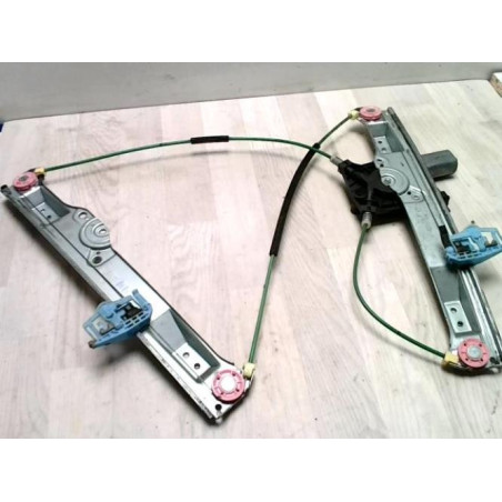 Leve vitre electrique avant droit OPEL CORSA D PHASE 1 d’occasion