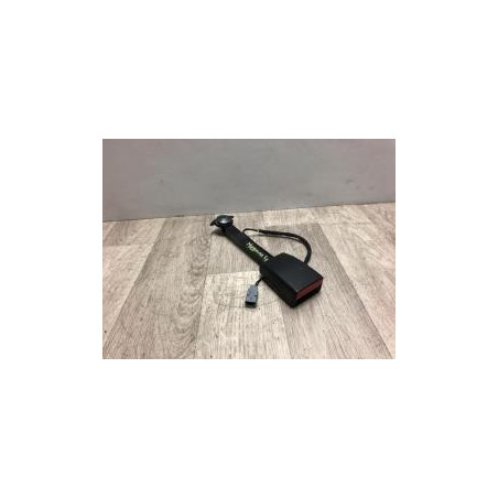 Attache ceinture avant droit RENAULT MEGANE 4 PHASE 1 d’occasion