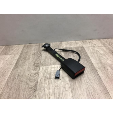 Attache ceinture avant droit RENAULT MEGANE 4 PHASE 1 d’occasion