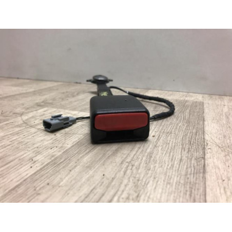 Attache ceinture avant droit RENAULT MEGANE 4 PHASE 1 d’occasion