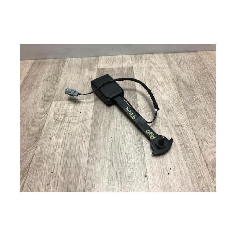 Attache ceinture avant droit RENAULT MEGANE 4 PHASE 1 d’occasion