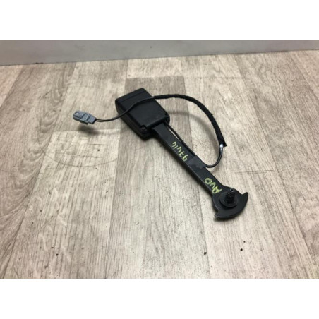 Attache ceinture avant droit RENAULT MEGANE 4 PHASE 1 d’occasion