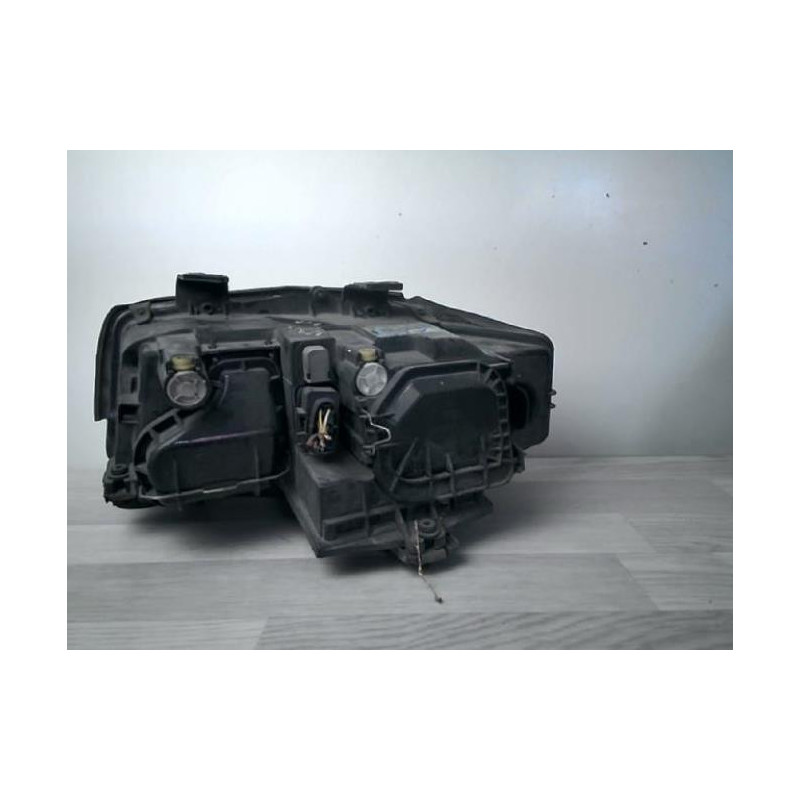 Optique avant principal droit (feux)(phare) AUDI A4 2 PHASE 1 d’occasion