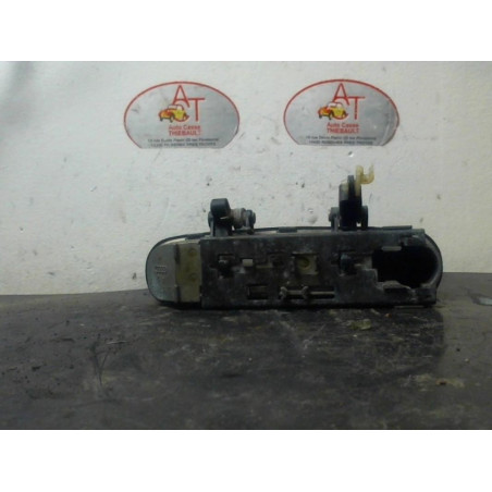 Poignee porte avant droit AUDI A3 (8L) PHASE 1 d’occasion