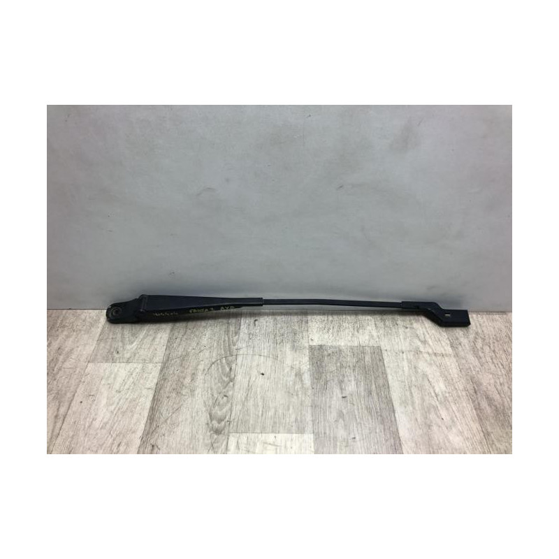 Bras essuie glace avant droit SKODA FABIA 2 PHASE 1 BREAK d’occasion