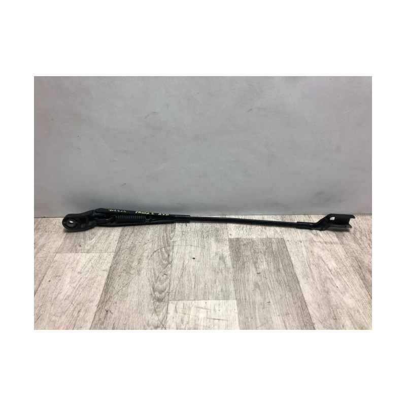 Bras essuie glace avant droit SKODA FABIA 2 PHASE 1 BREAK d’occasion