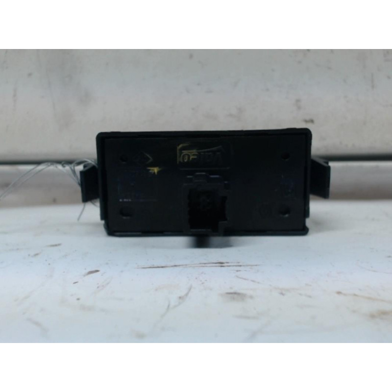 Bouton de warning RENAULT  d’occasion