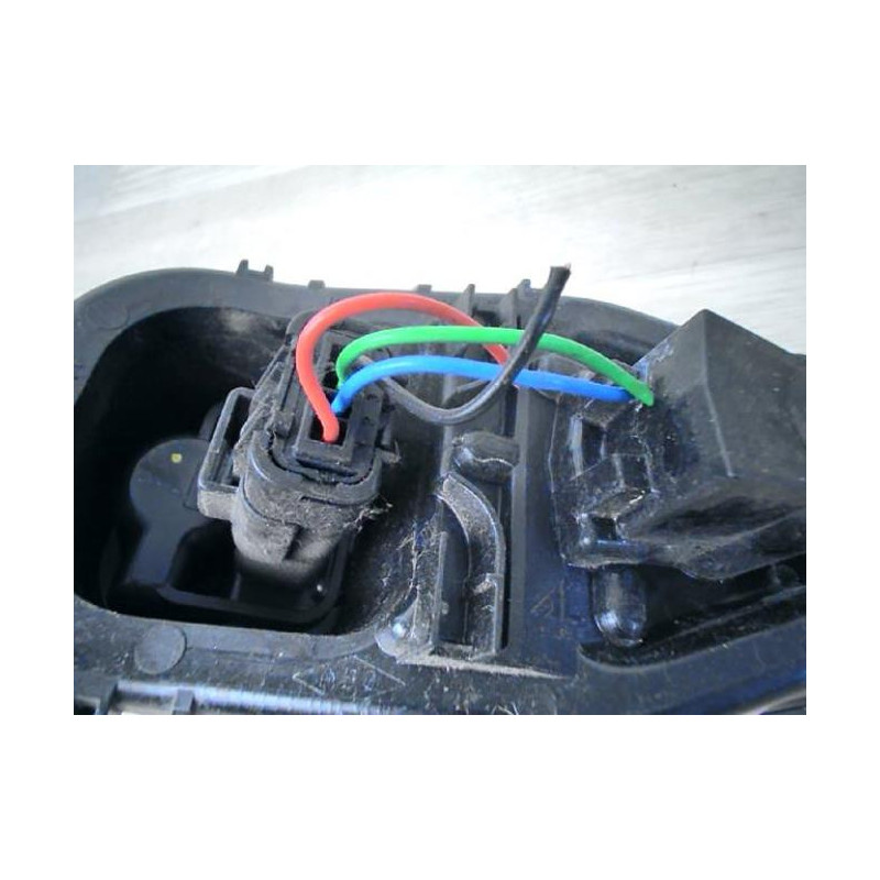 Platine feu arriere droit RENAULT CLIO 4 PHASE 2 d’occasion