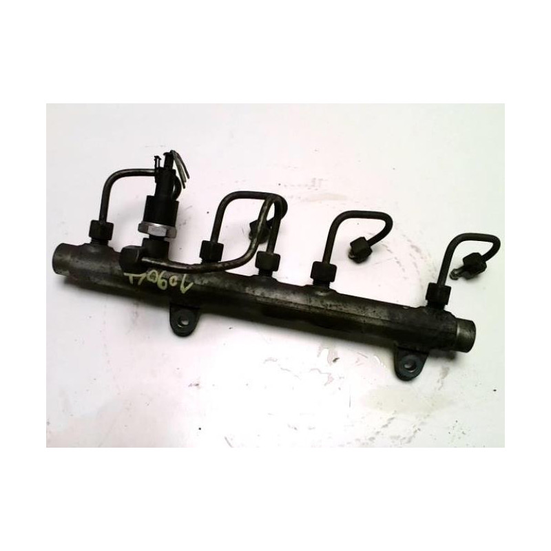 Rampe injection RENAULT SCENIC 1 PHASE 2 d’occasion