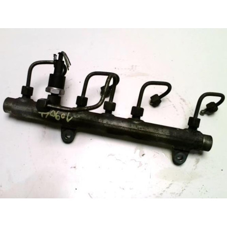 Rampe injection RENAULT SCENIC 1 PHASE 2 d’occasion