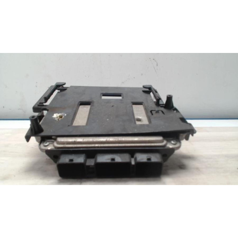 Calculateur moteur CITROEN C4 PICASSO 1 d’occasion