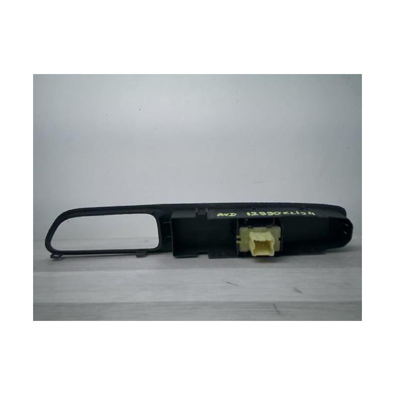 Interrupteur de leve vitre avant droit RENAULT CLIO 4 PHASE 2 d’occasion