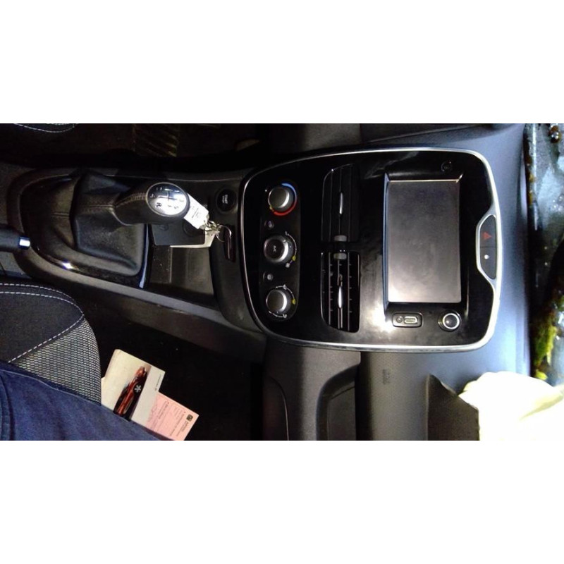 Moulure de pare choc arriere RENAULT CLIO 4 PHASE 1 d’occasion