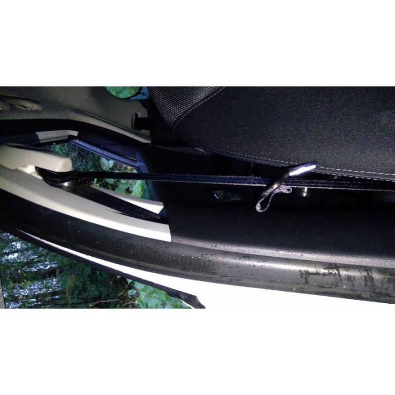 Moulure de pare choc arriere RENAULT CLIO 4 PHASE 1 d’occasion
