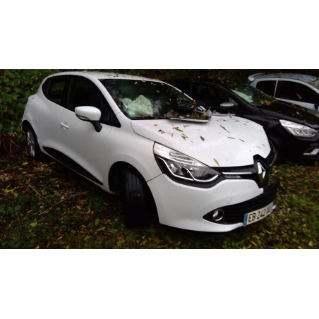 Moulure de pare choc arriere RENAULT CLIO 4 PHASE 1 d’occasion