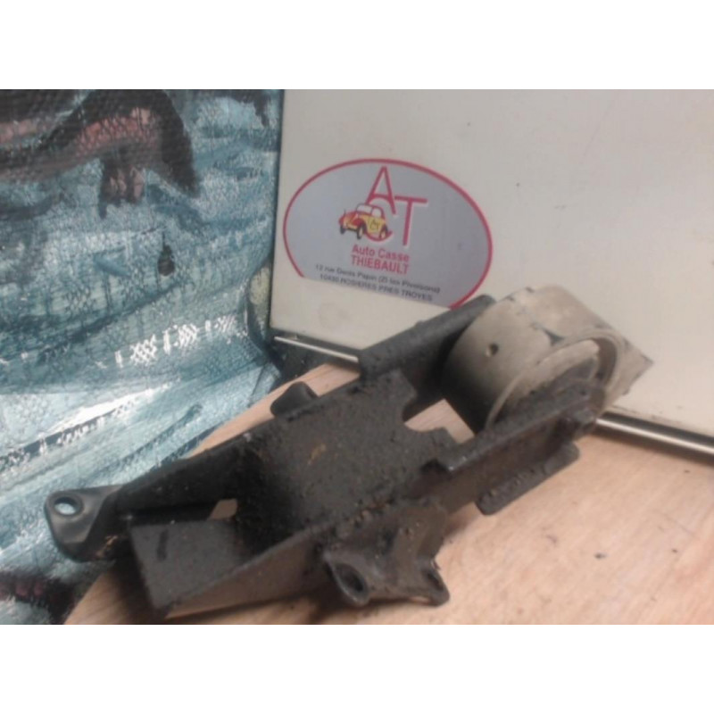 Support moteur SUZUKI  d’occasion