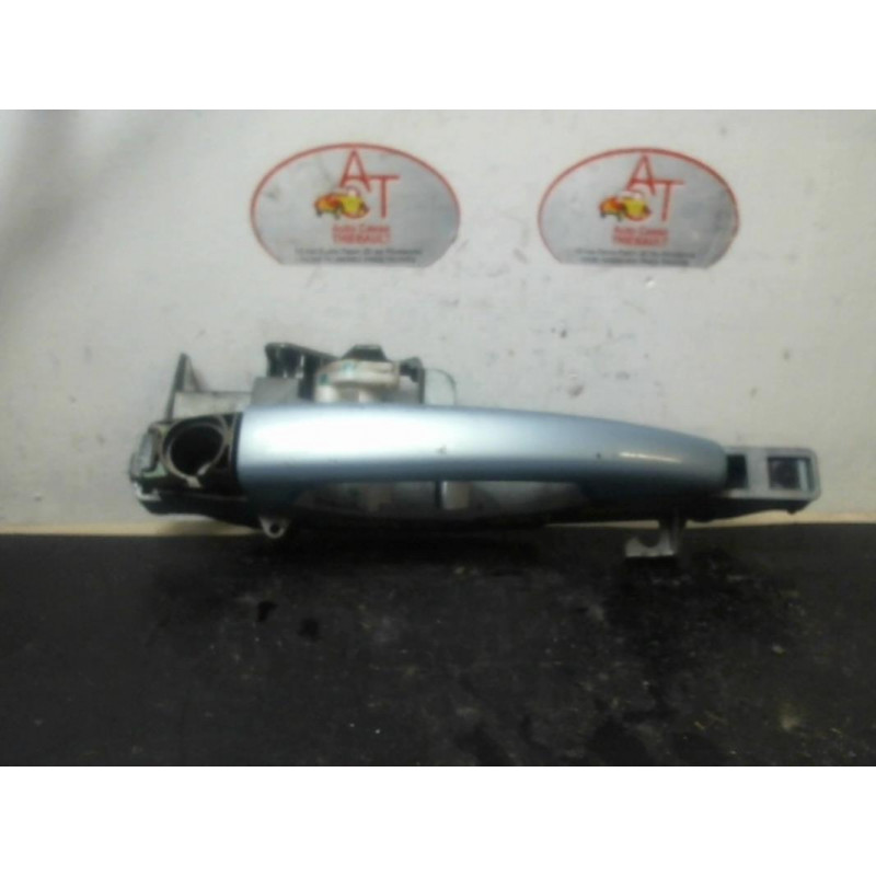 Poignee porte avant droit CITROEN C4 HDI d’occasion
