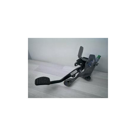 Pedalier d'embrayage RENAULT CLIO 4 PHASE 2 d’occasion