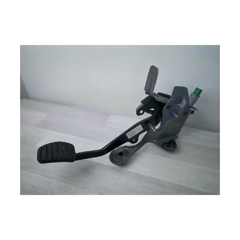 Pedalier d'embrayage RENAULT CLIO 4 PHASE 2 d’occasion