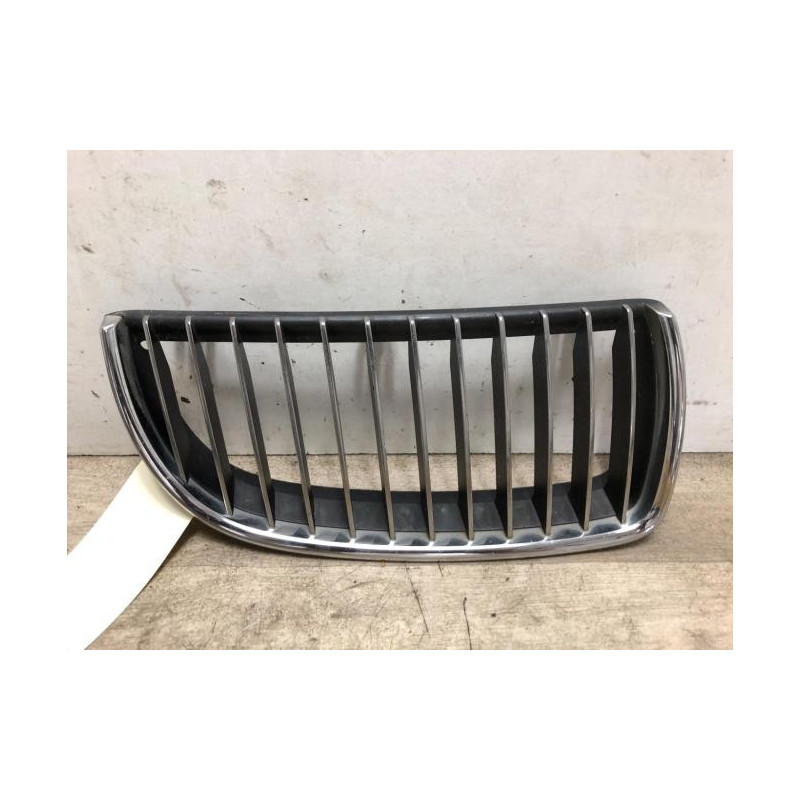 Grille de calandre droite BMW SERIE 3 E90 PHASE 1 d’occasion
