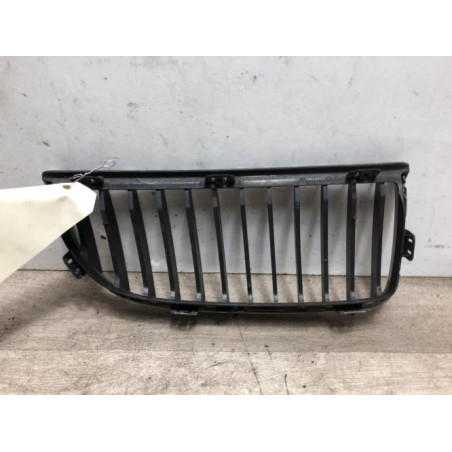 Grille de calandre gauche BMW SERIE 3 E90 PHASE 1 d’occasion