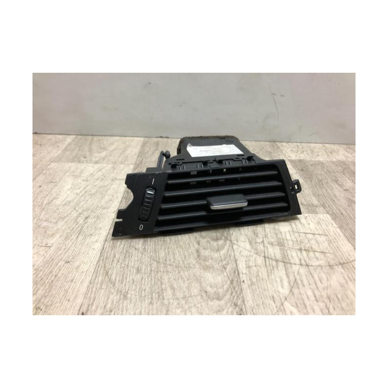 Aerateur tableau de bord avant gauche BMW SERIE 3 E90 PHASE 1 d’occasion