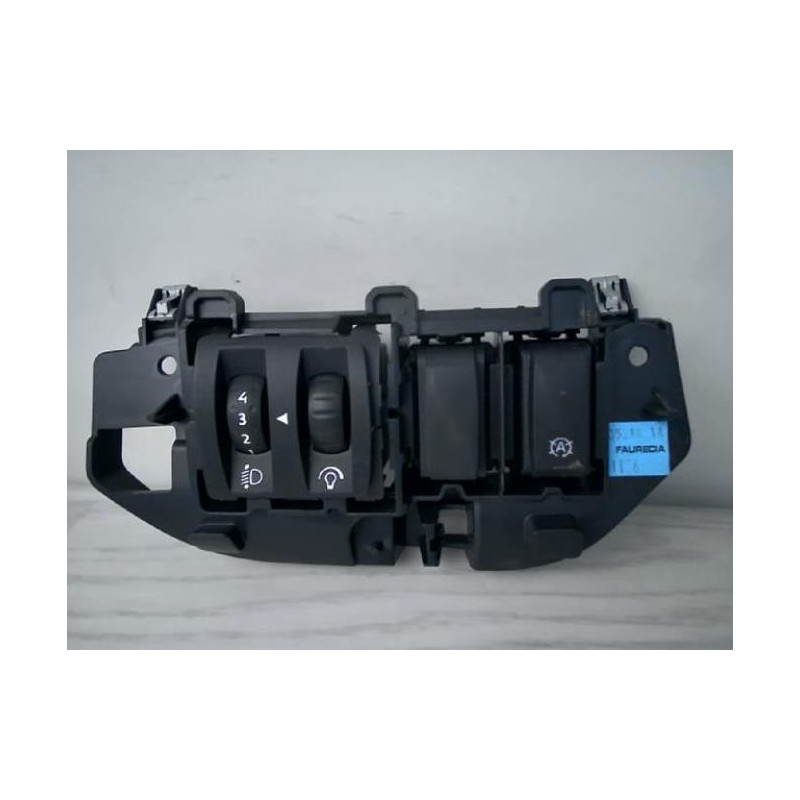Commande de reglage hauteur de phare RENAULT CLIO 4 PHASE 2 d’occasion