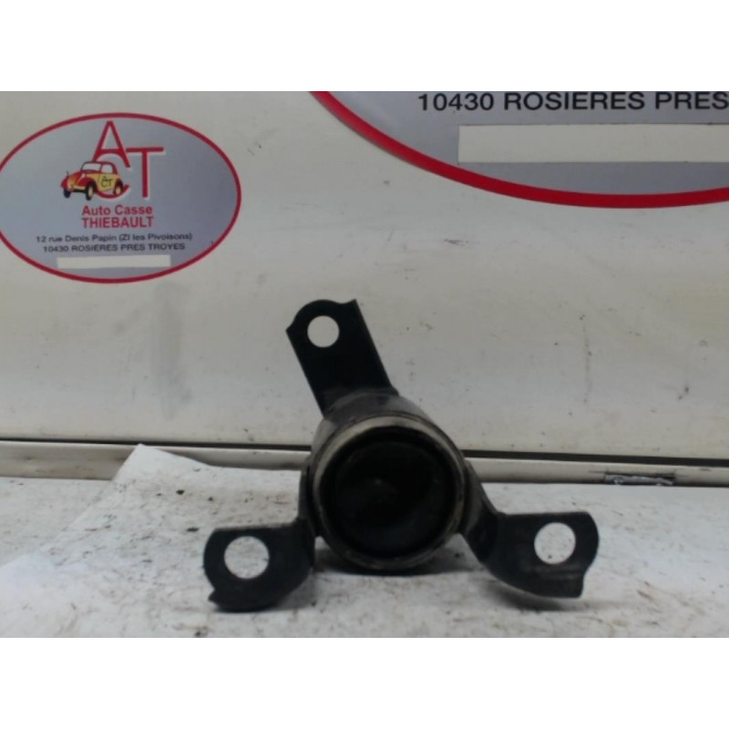 Support moteur droit FORD  d’occasion