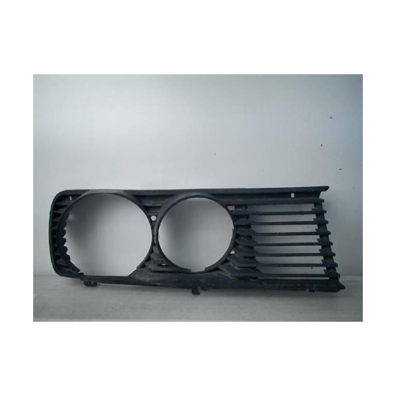 Grille de calandre gauche BMW SERIE 5 E28 d’occasion