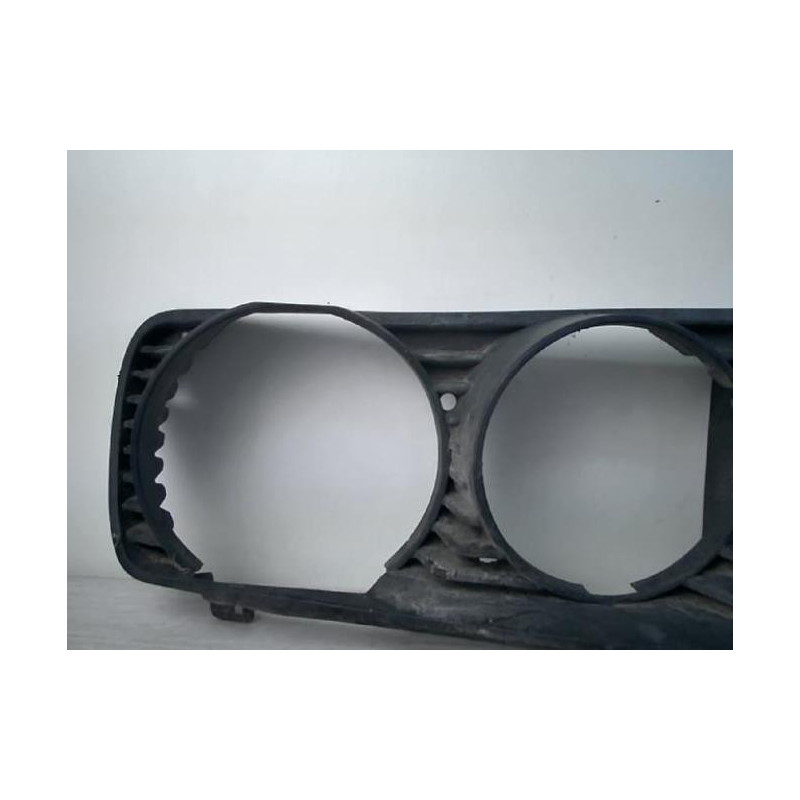 Grille de calandre gauche BMW SERIE 5 E28 d’occasion